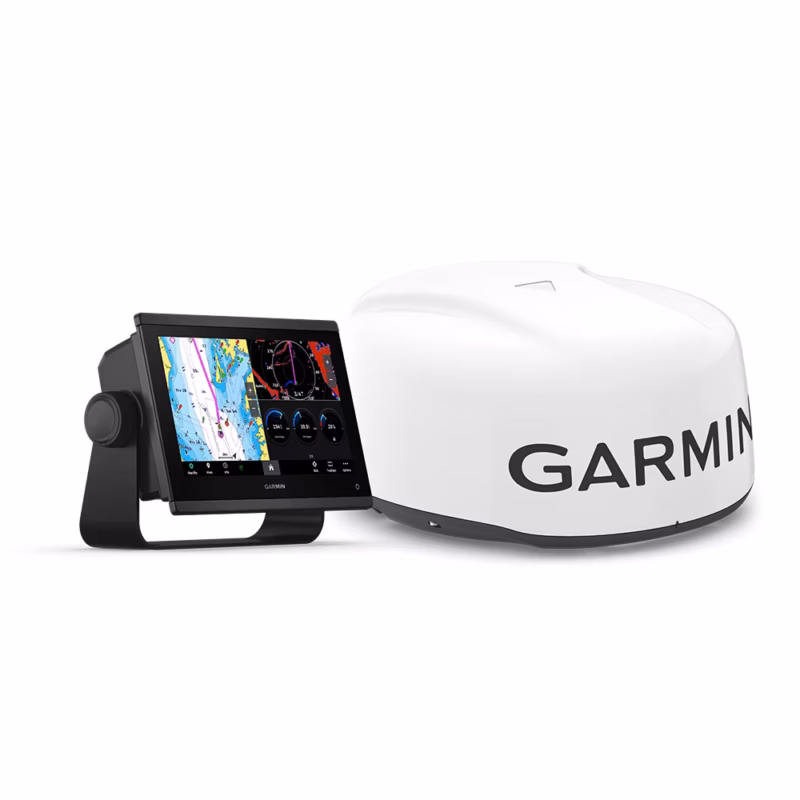 GARMIN GPSMAP 923xsv við GMR 18 HD3